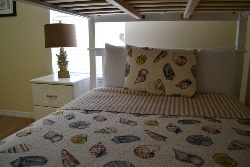 Spacious Villa Near Disney Four Corners Exterior photo
