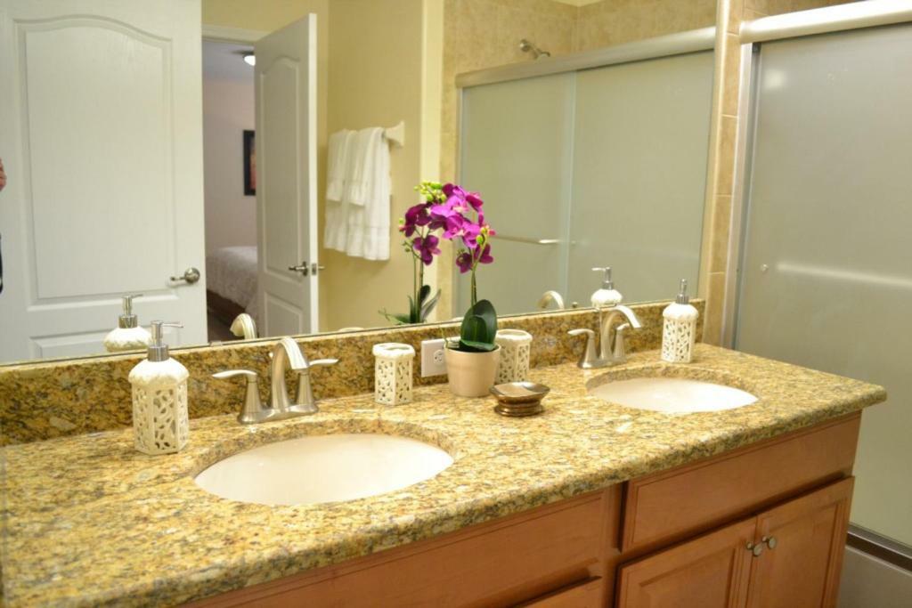 Spacious Villa Near Disney Four Corners Exterior photo