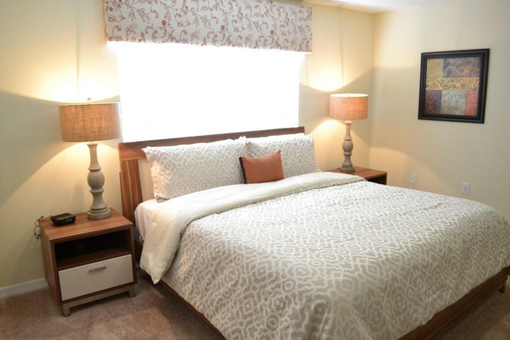 Spacious Villa Near Disney Four Corners Exterior photo
