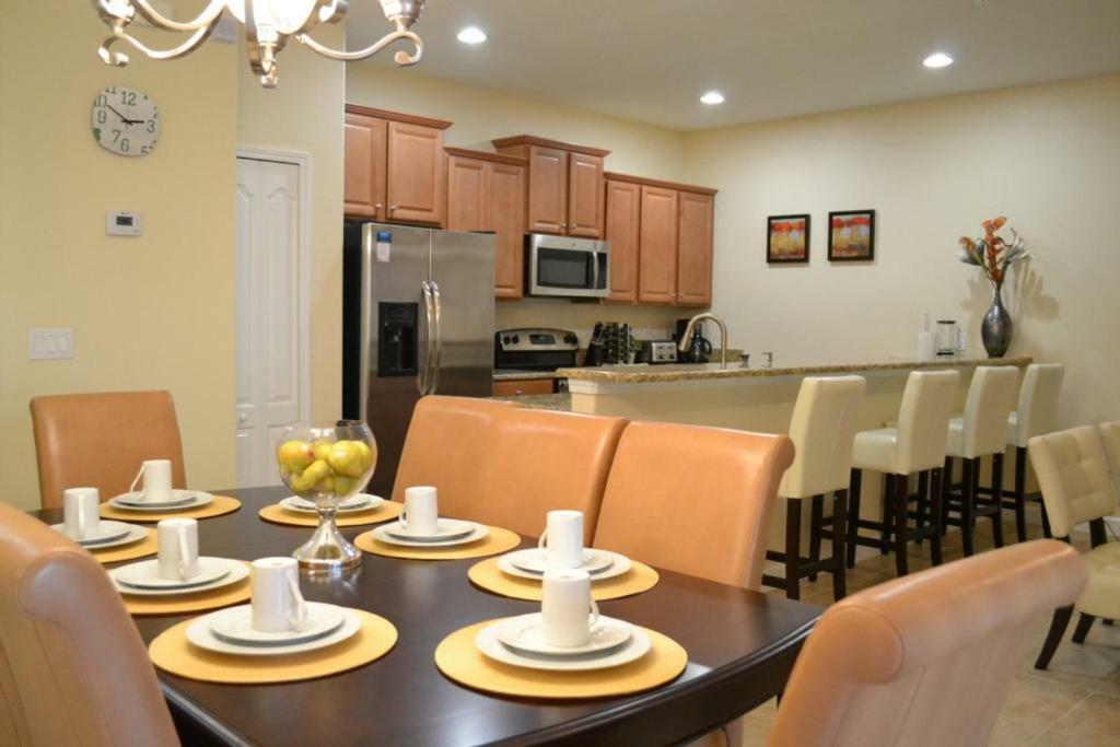 Spacious Villa Near Disney Four Corners Exterior photo